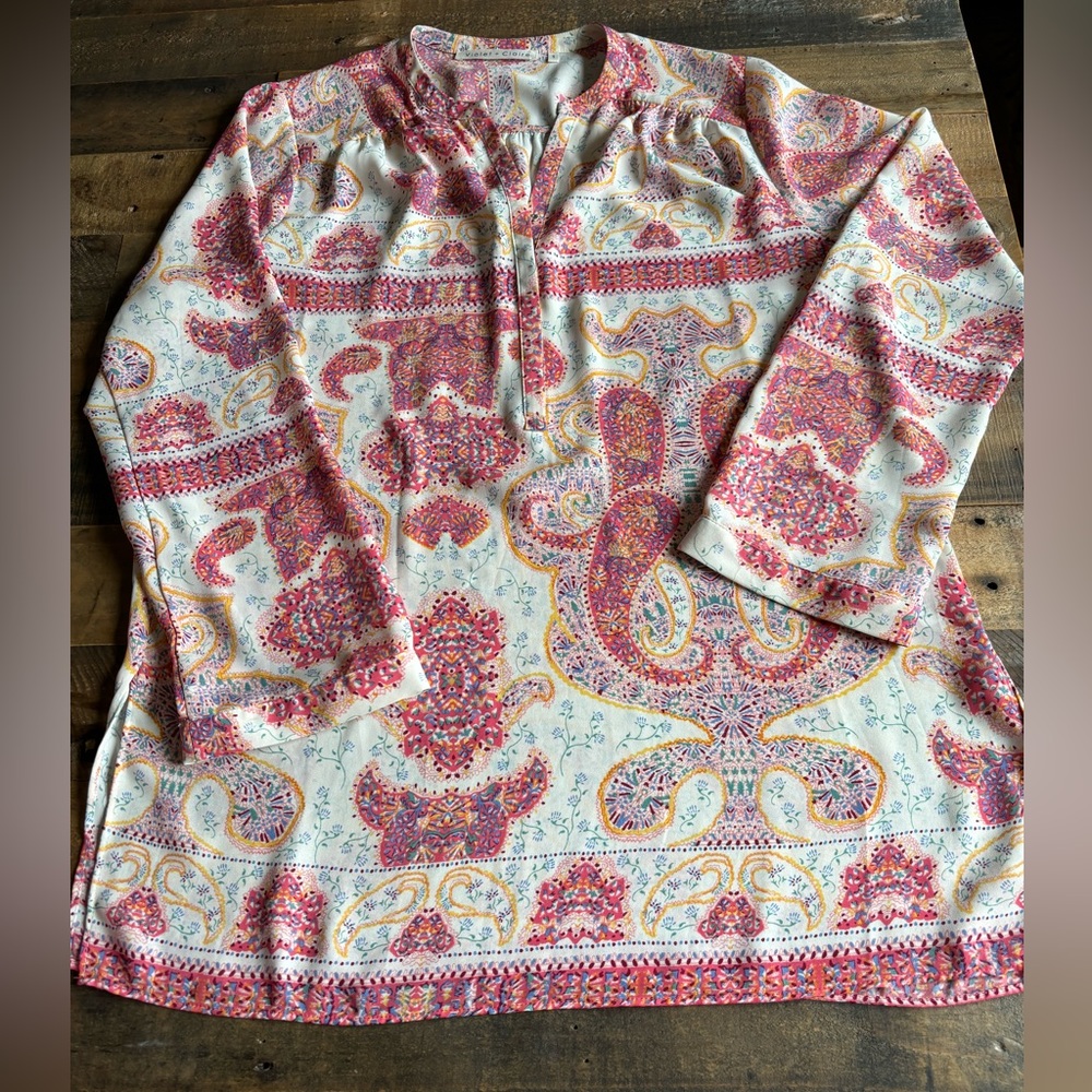 Alicia + Olivia Long Sleeve Tunic/Size Small